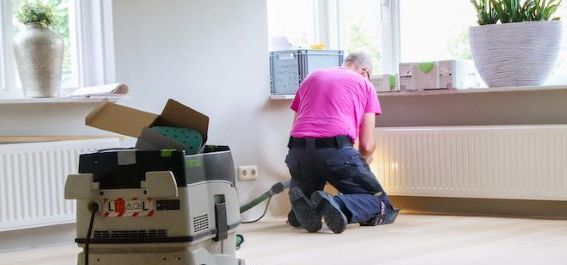 Houten vloer renovatie, Limburg, een thuiswedstrijd